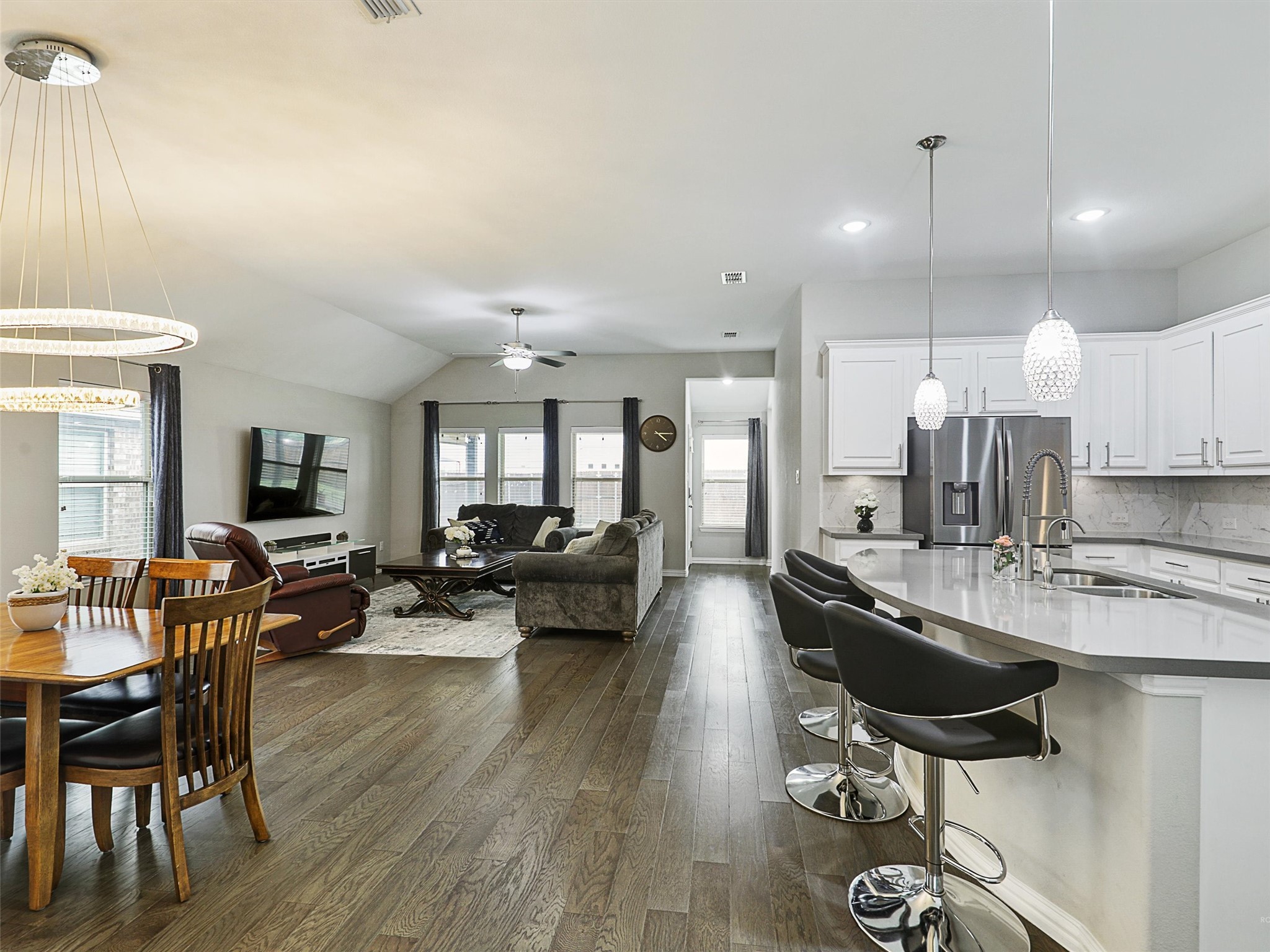 2710 Willow Lane