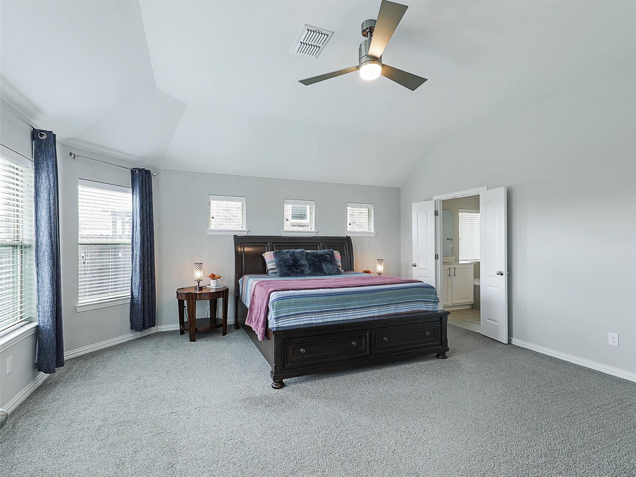2710 Willow Lane
