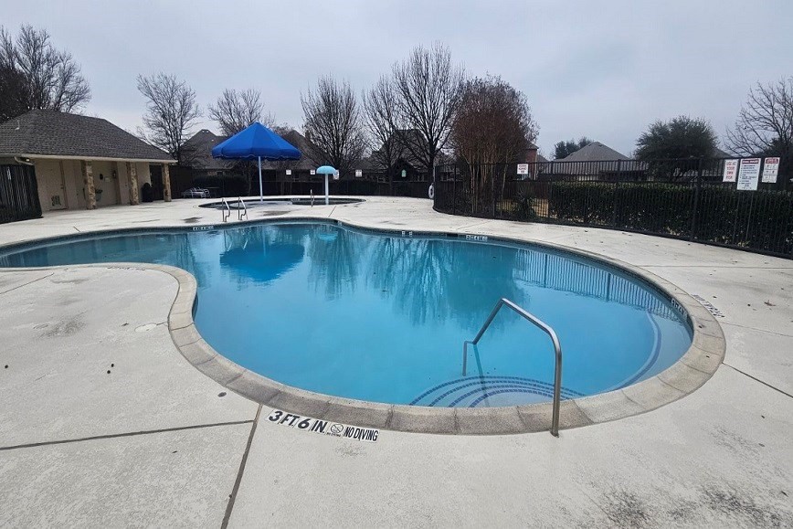 2710 Willow Lane