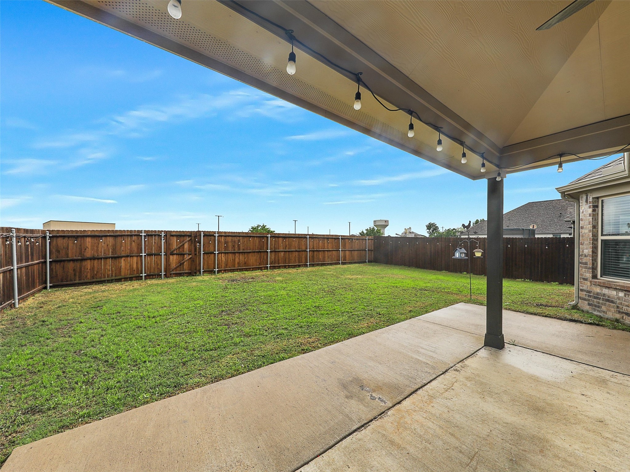 2710 Willow Lane