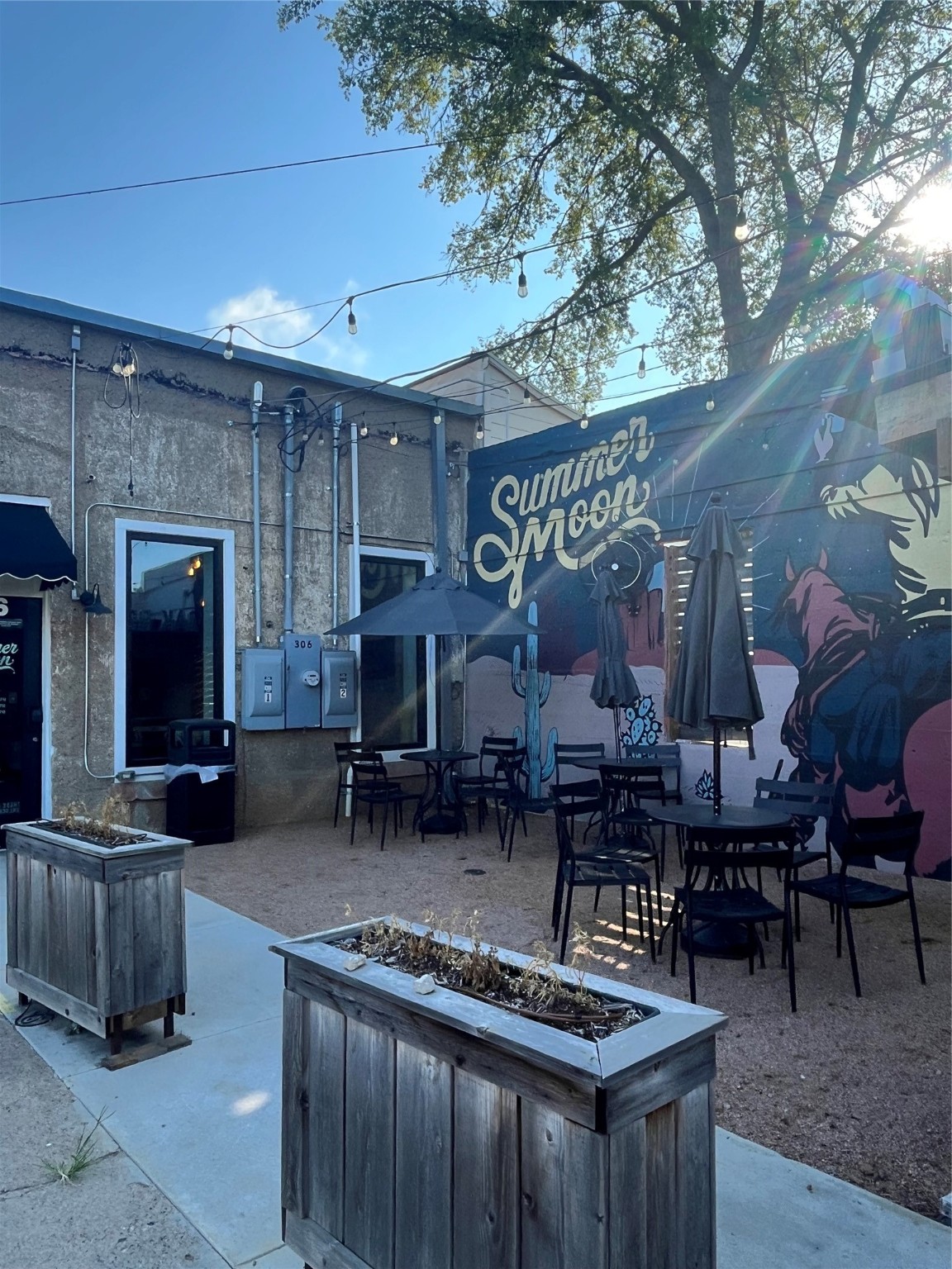 511 S Louisiana Street