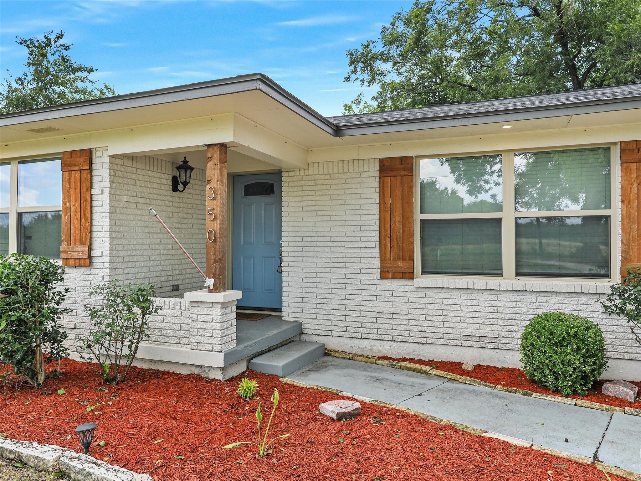 350 Road E