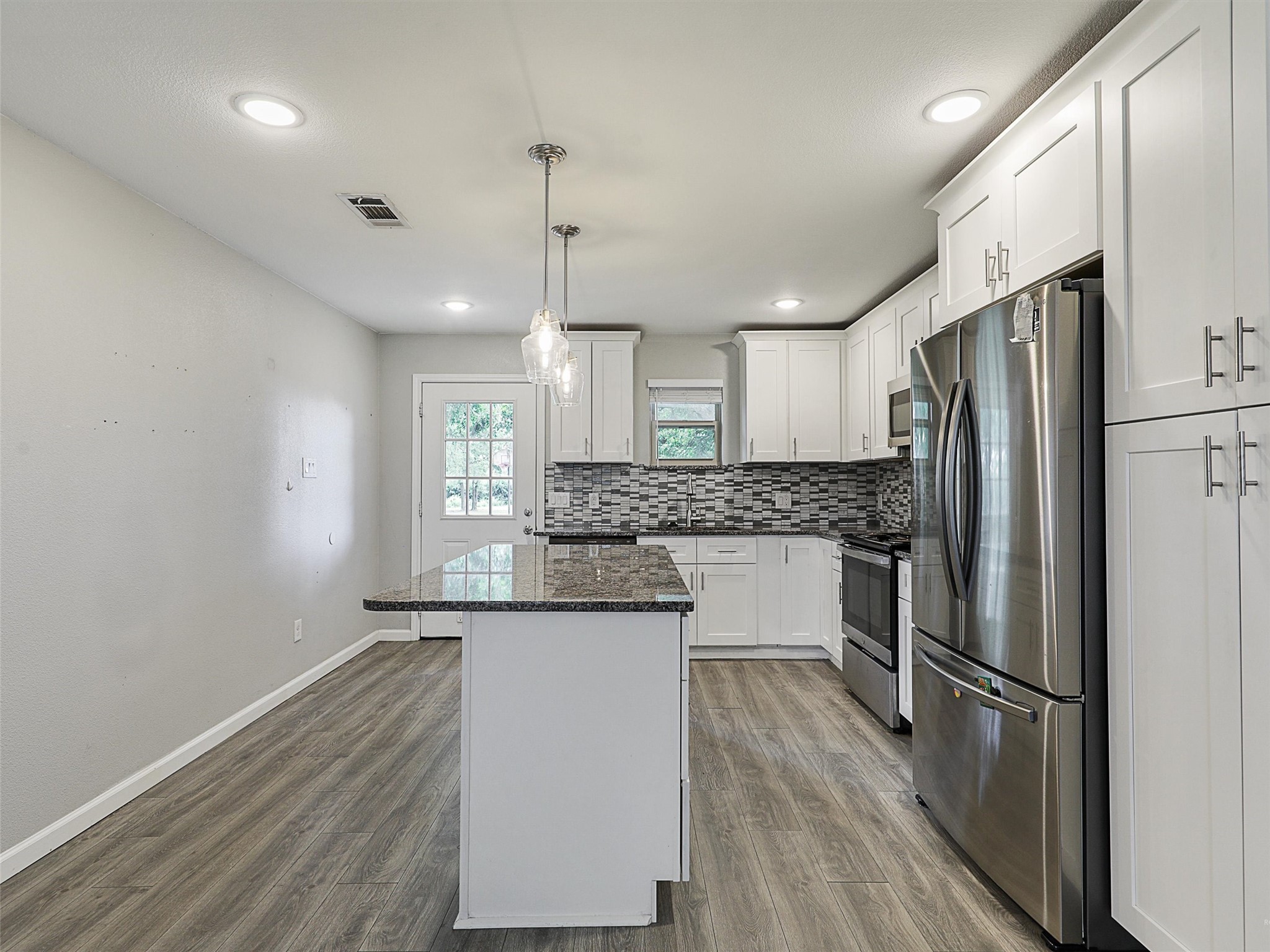 350 Road E
