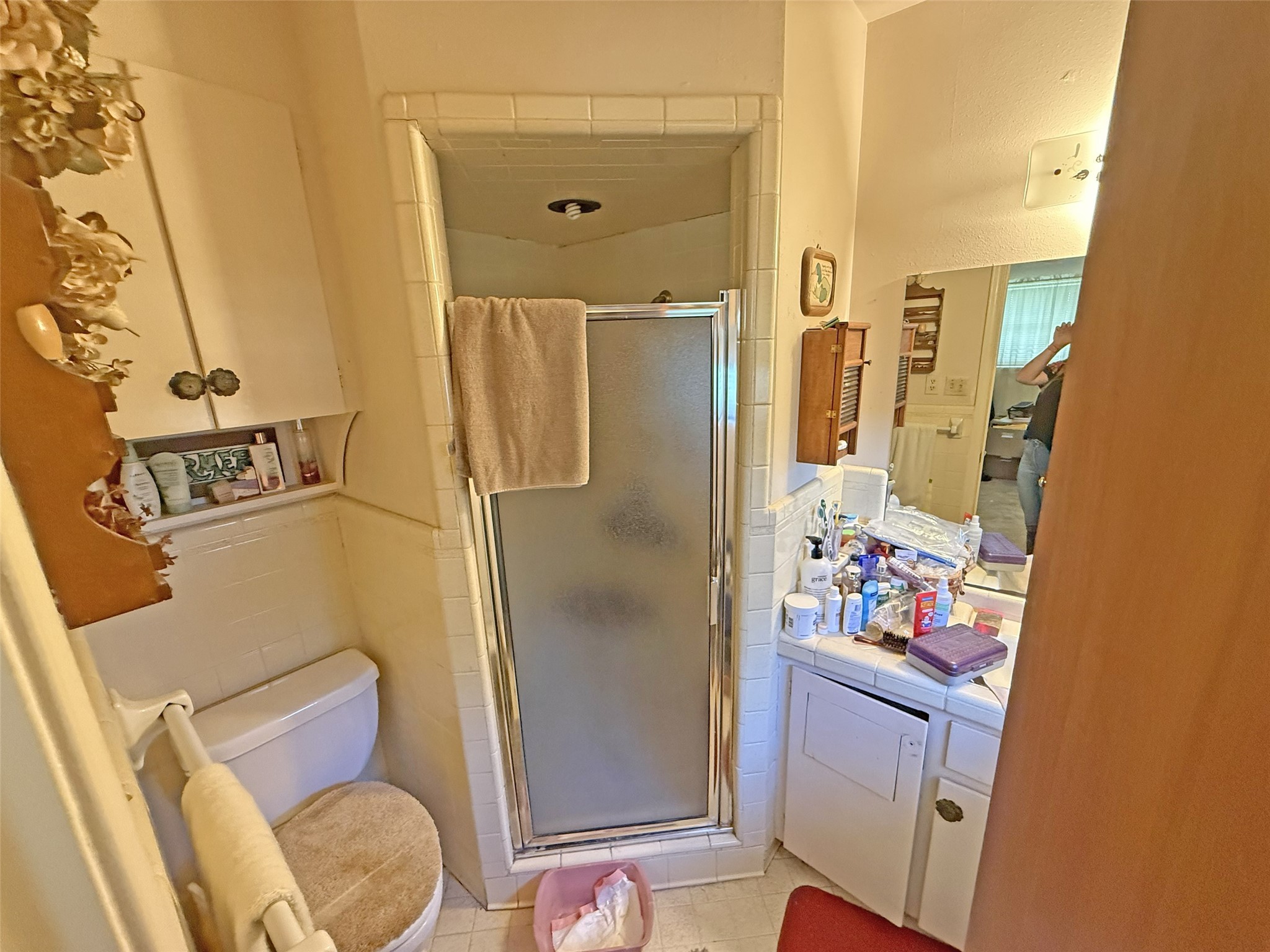 307 E 5th Street