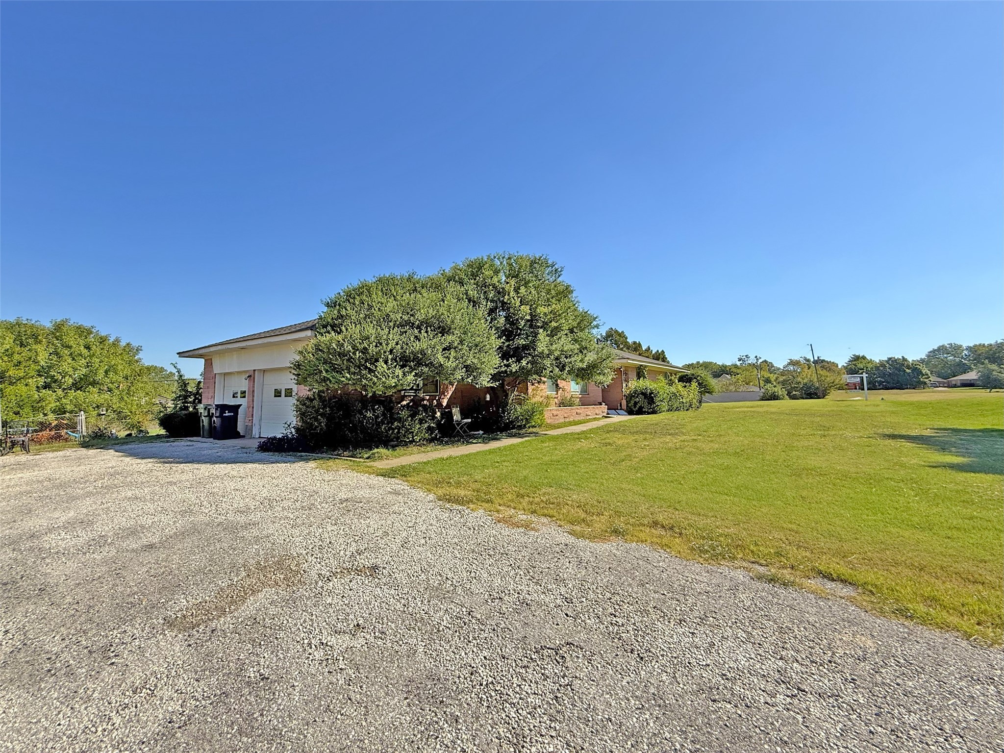 307 E 5th Street