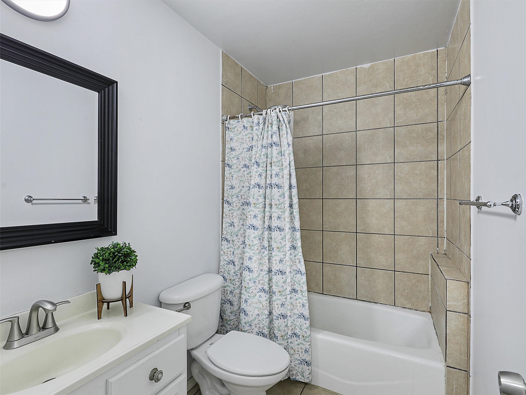 8411 Shady Brook Lane