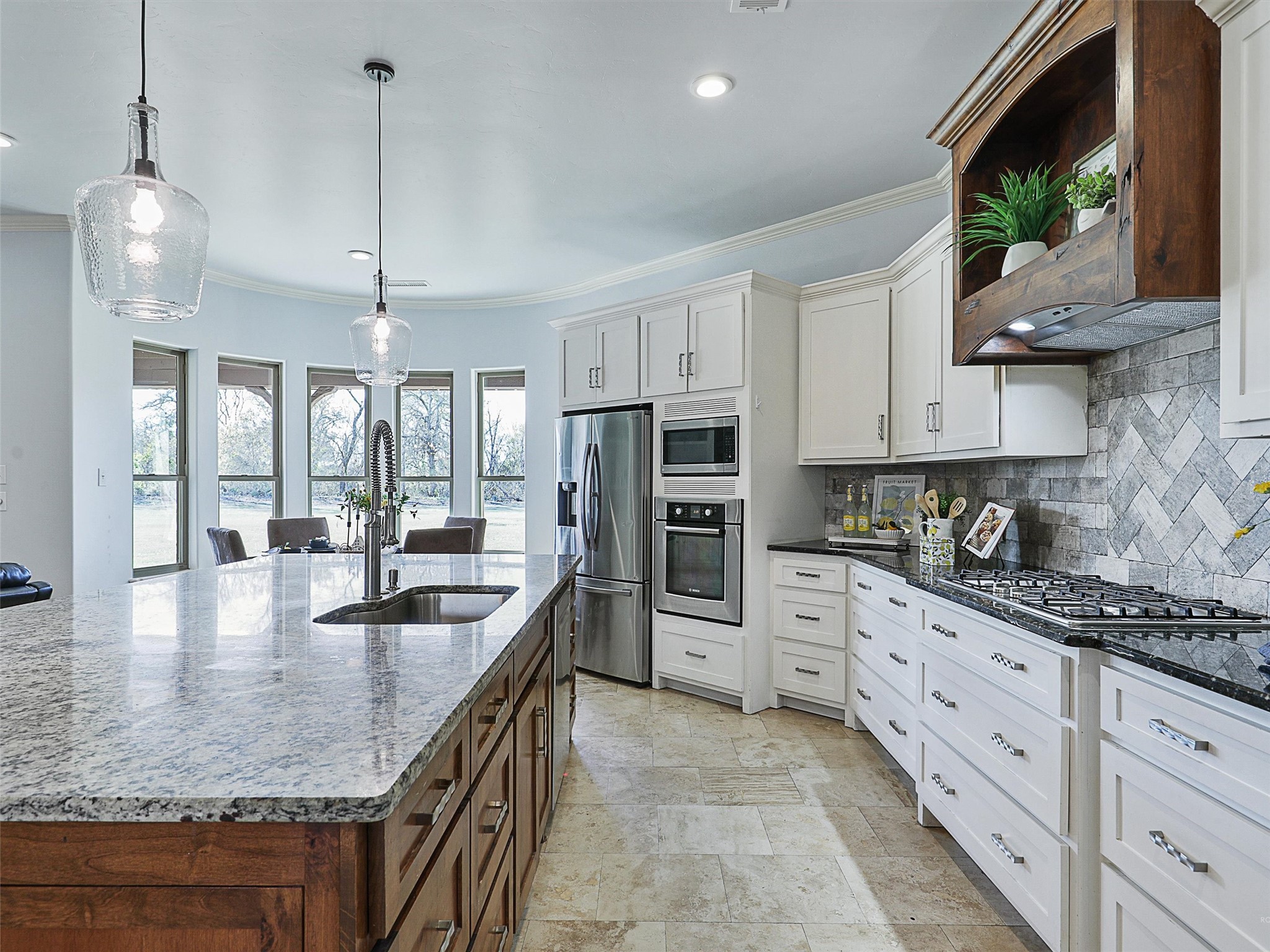 8411 Shady Brook Lane