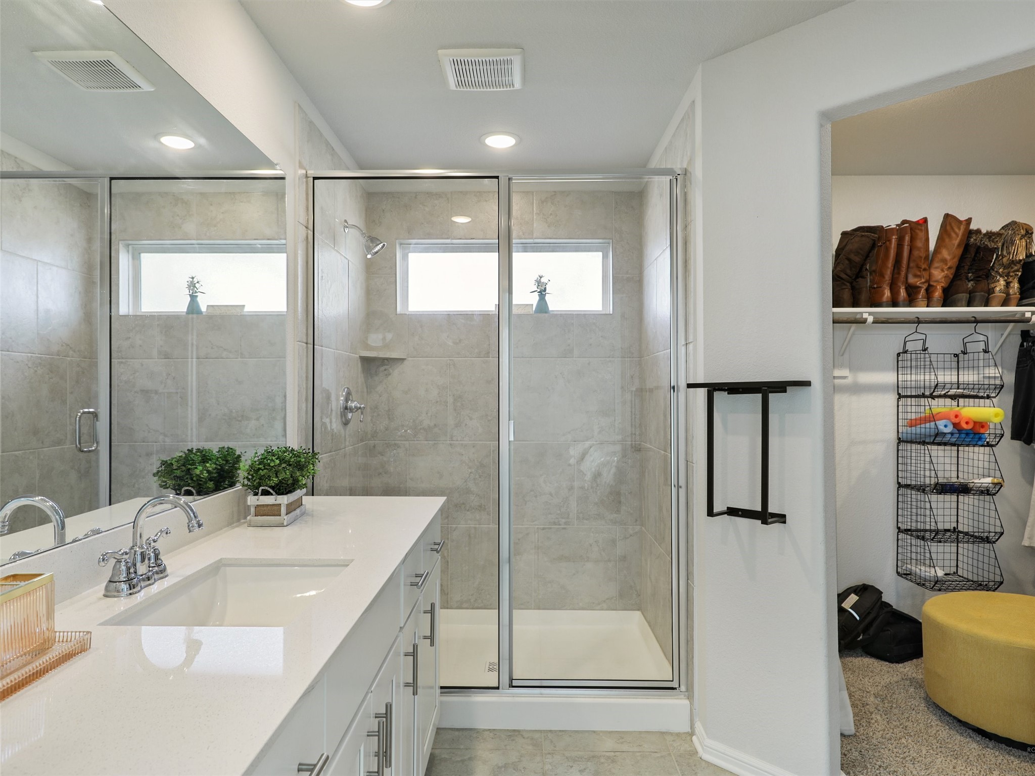 608 N Rain Barrel Place