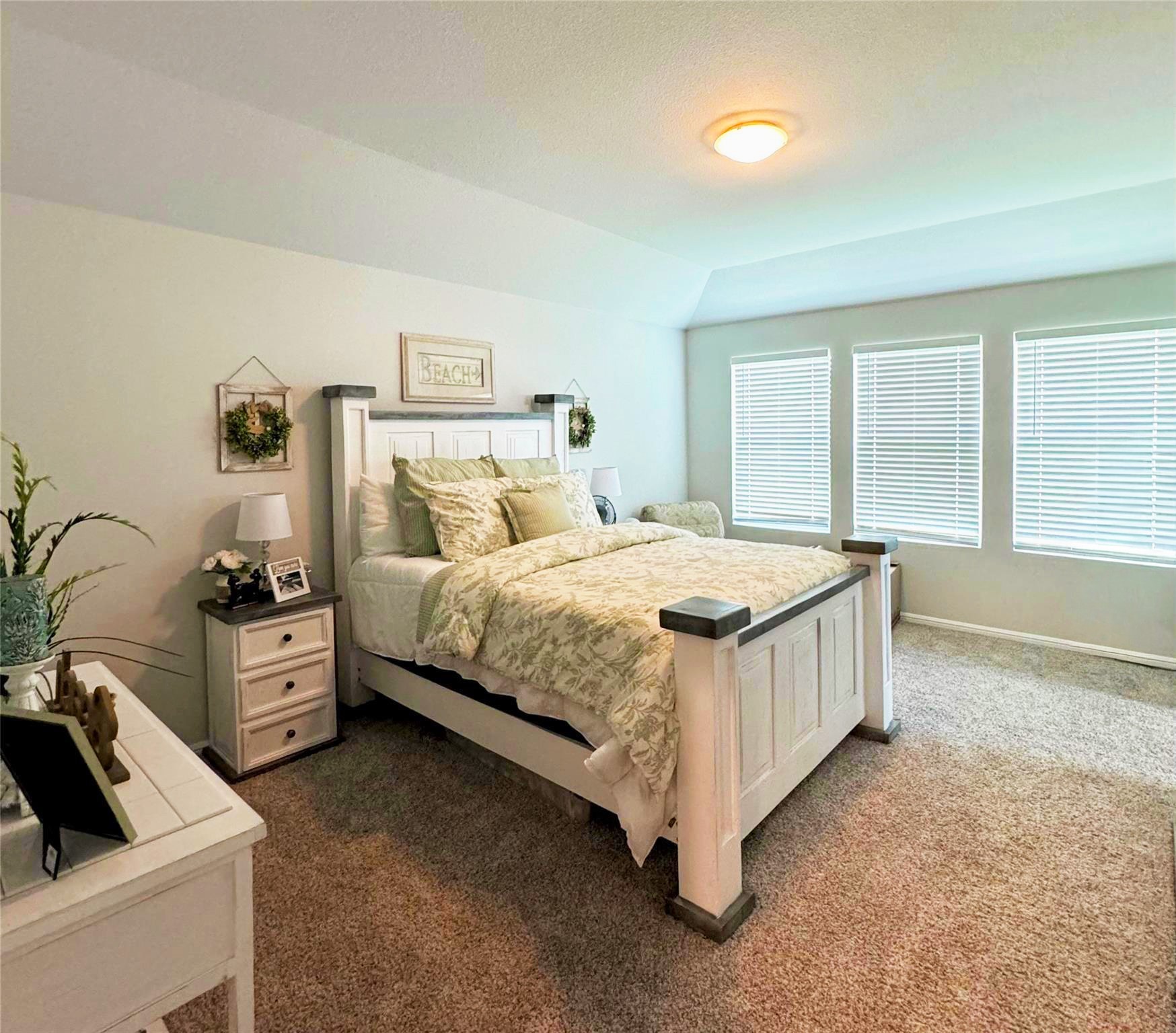 608 N Rain Barrel Place