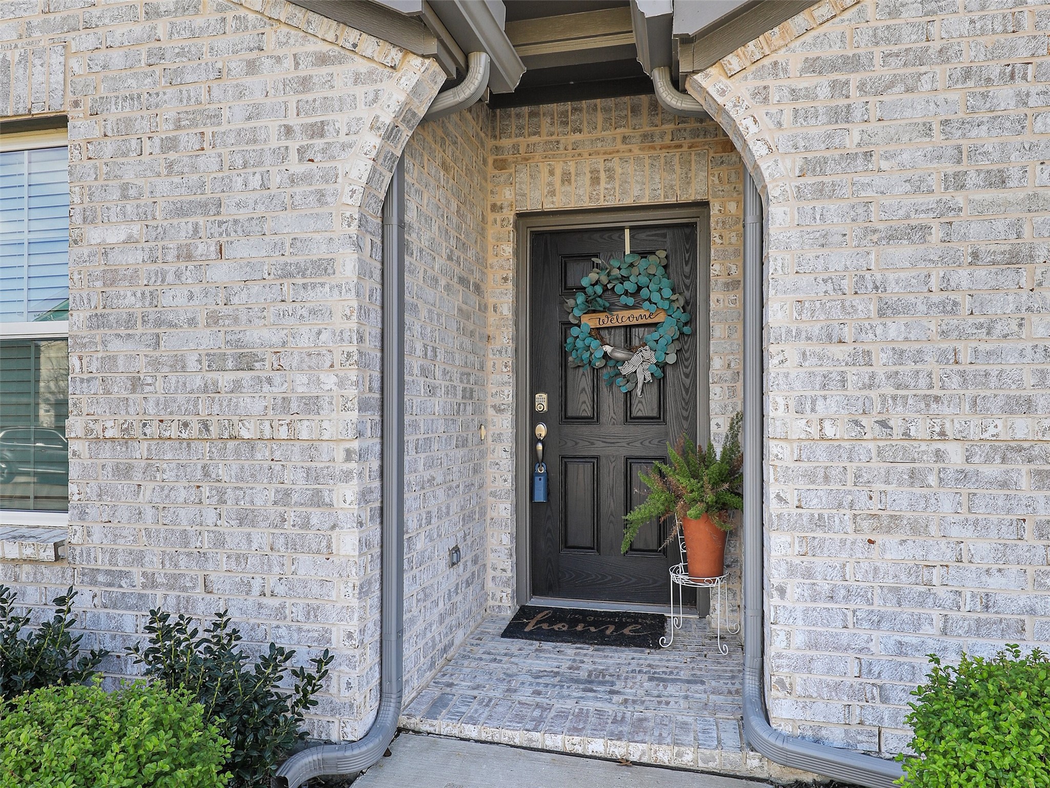 608 N Rain Barrel Place