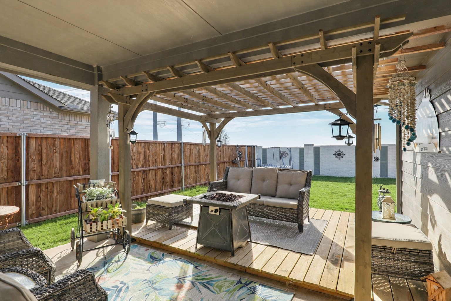 608 N Rain Barrel Place