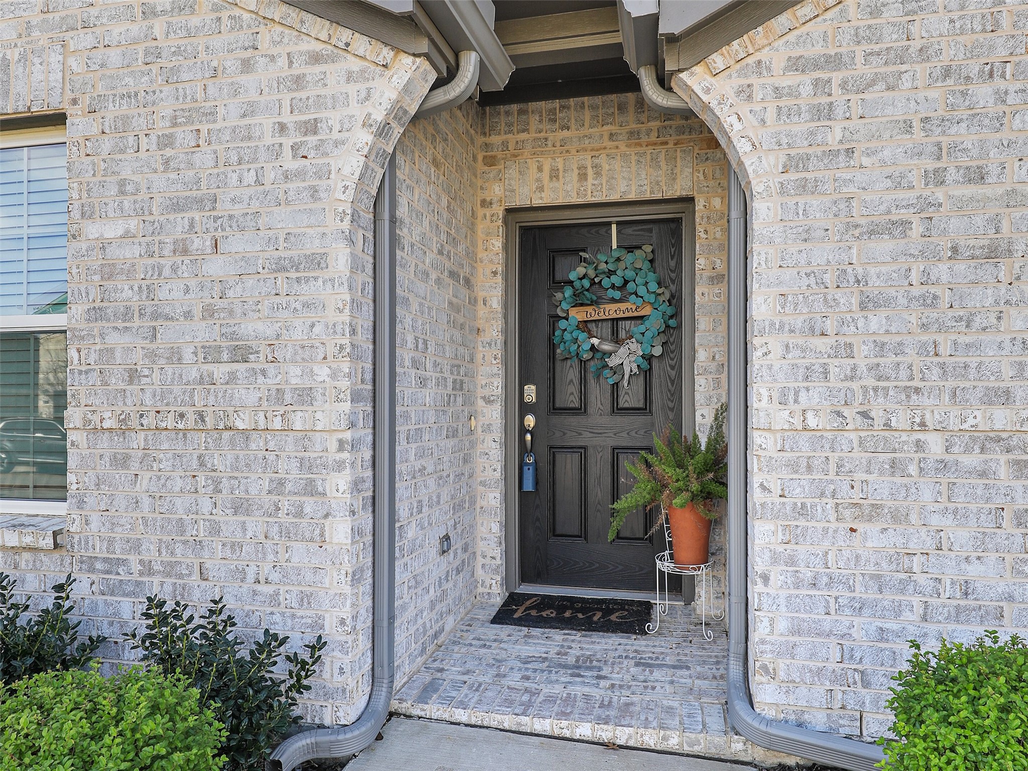 608 N Rain Barrel Place