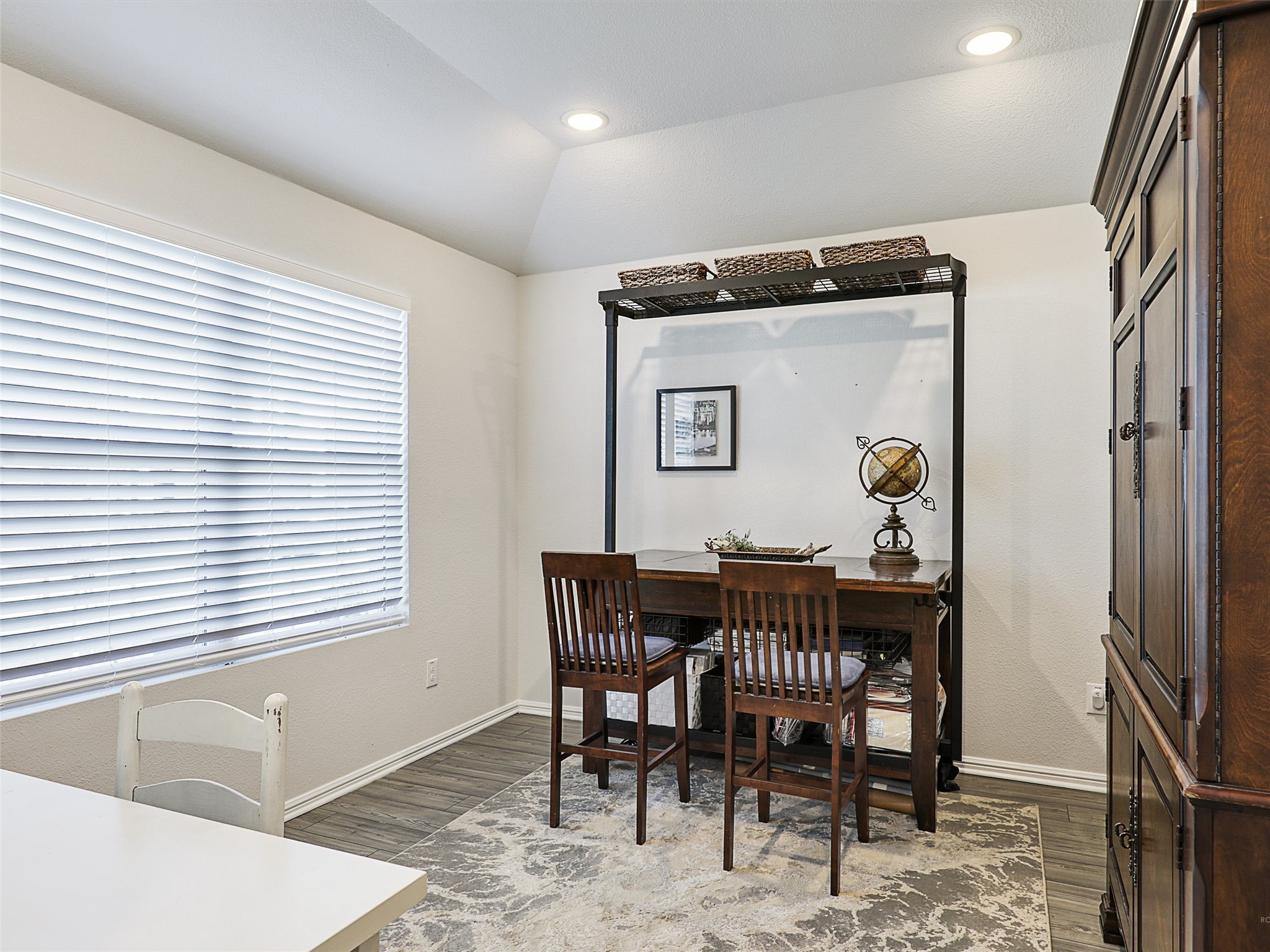 608 N Rain Barrel Place