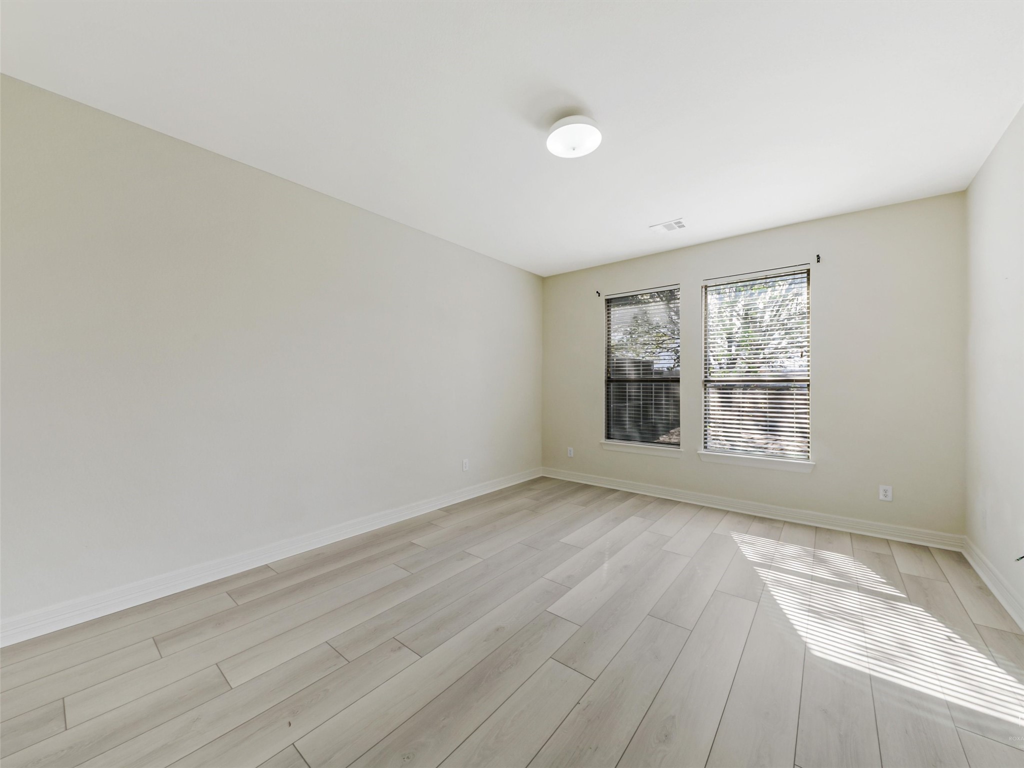 4709 Worchester Lane