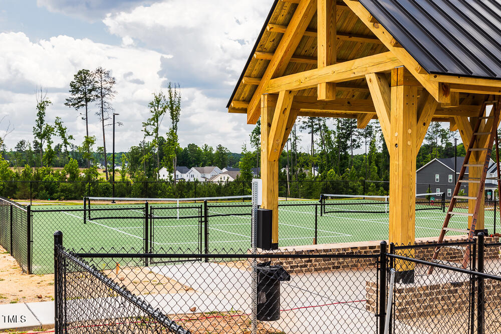 712 Heathered Farm Way