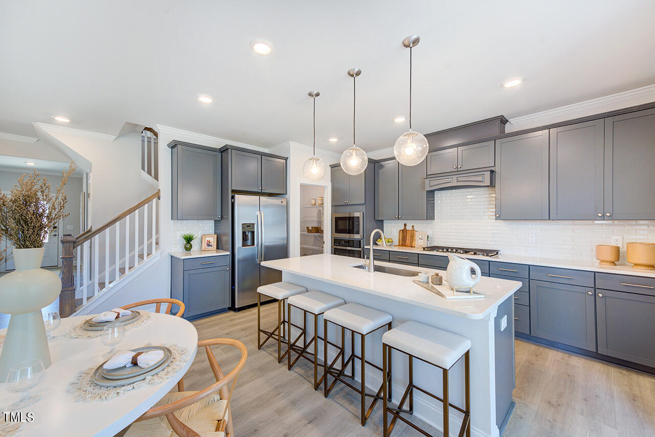 712 Heathered Farm Way