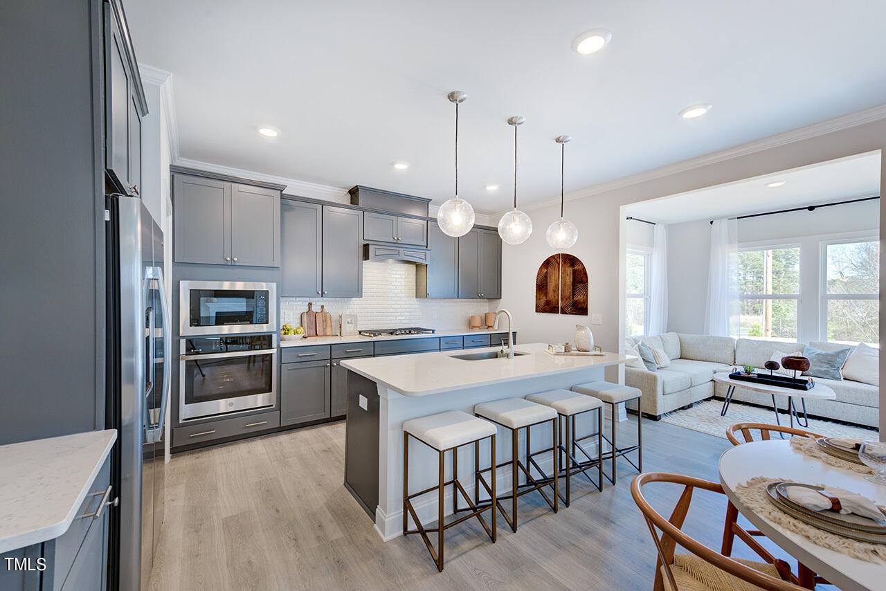 712 Heathered Farm Way