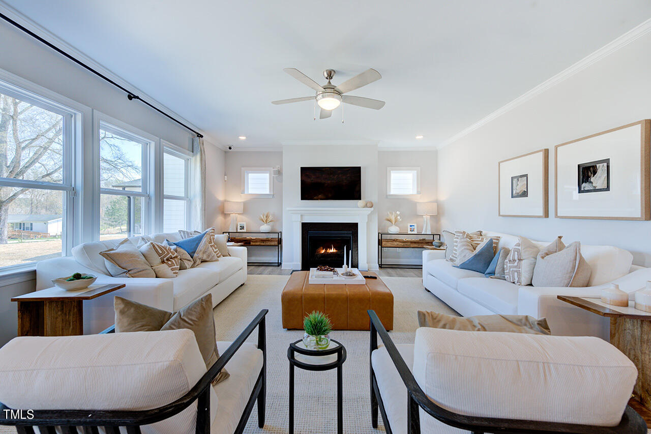 712 Heathered Farm Way