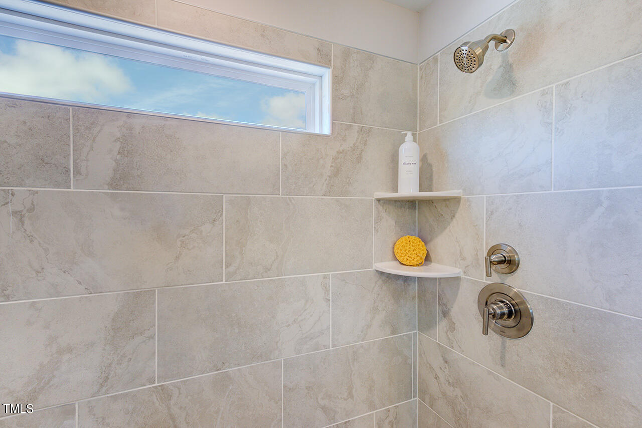 712 Heathered Farm Way