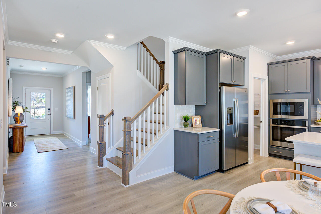 712 Heathered Farm Way