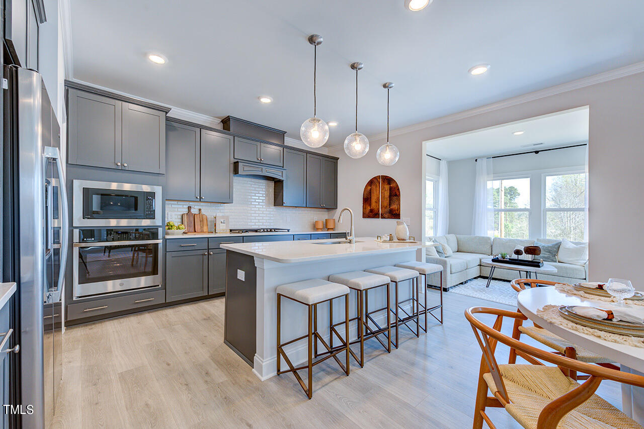 712 Heathered Farm Way