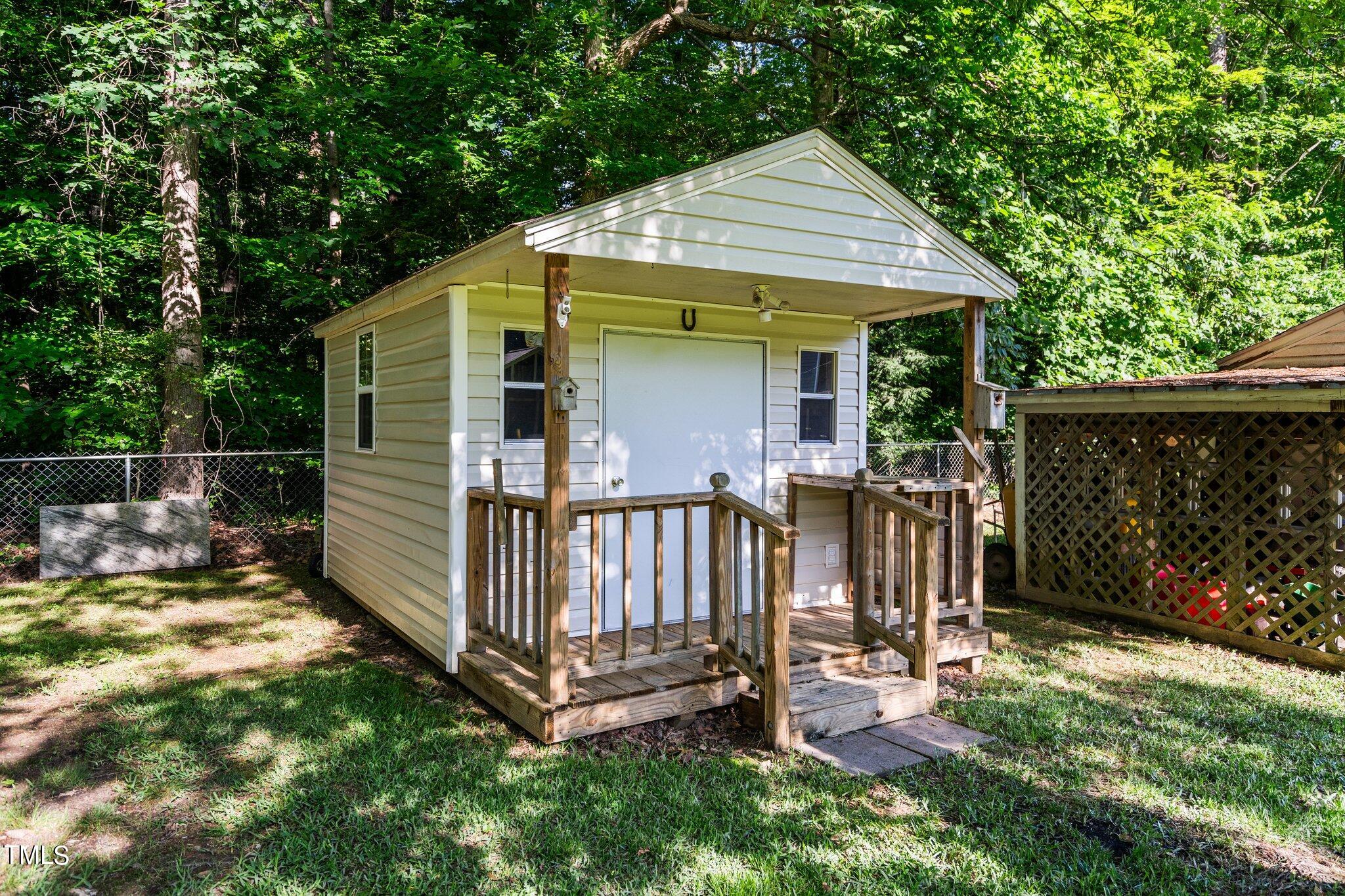 2015 Englewood Drive