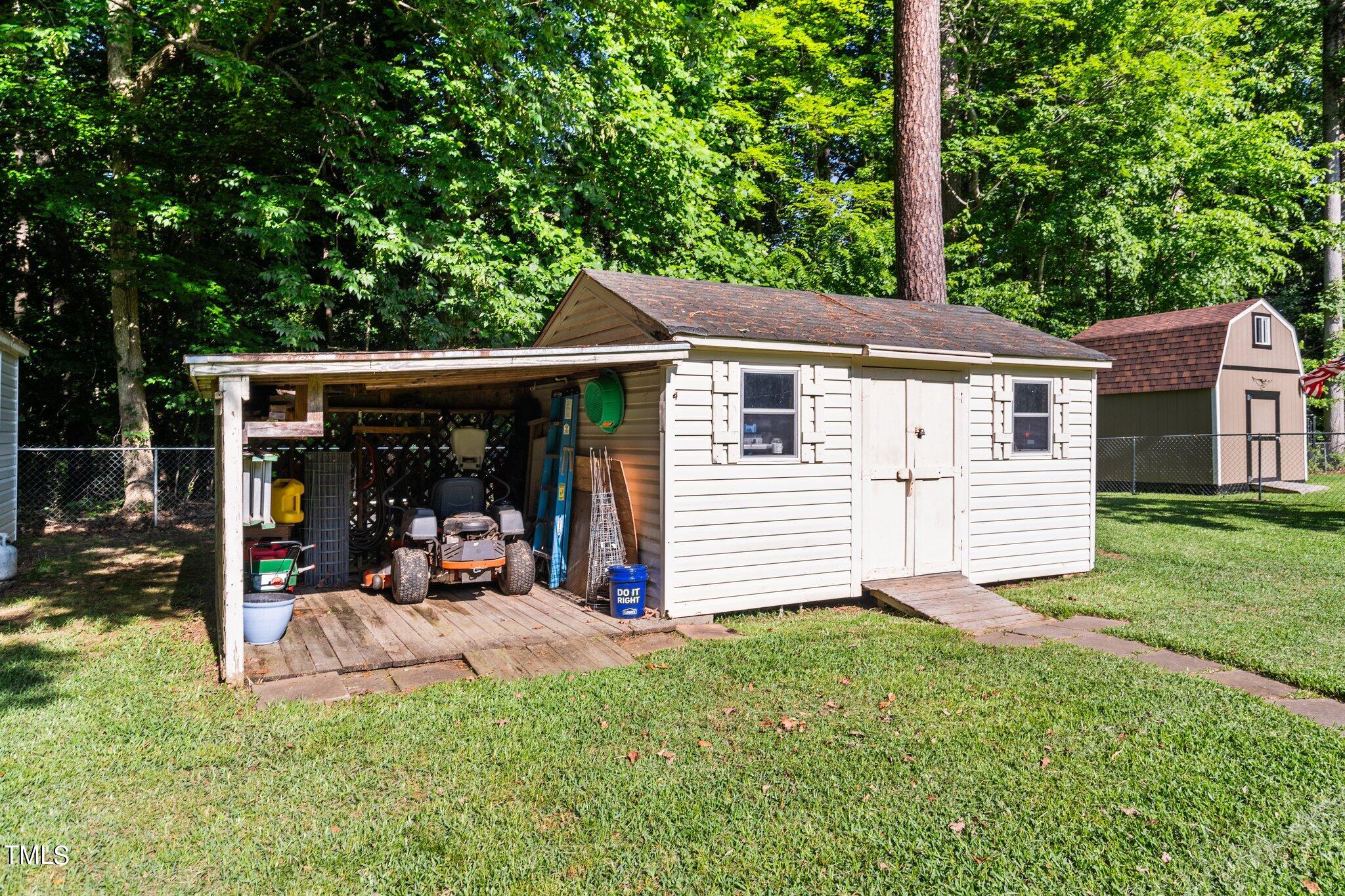 2015 Englewood Drive