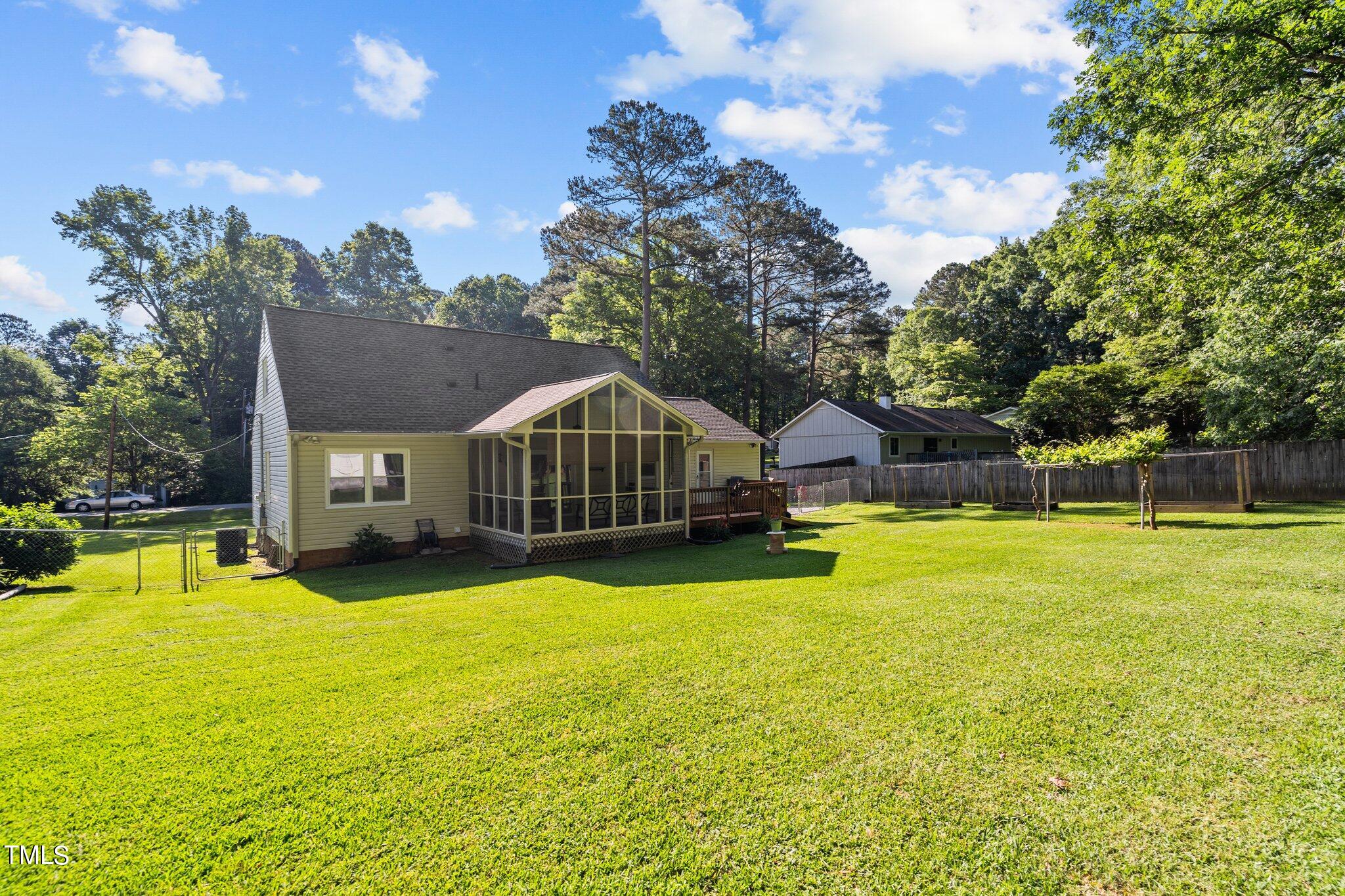 2015 Englewood Drive