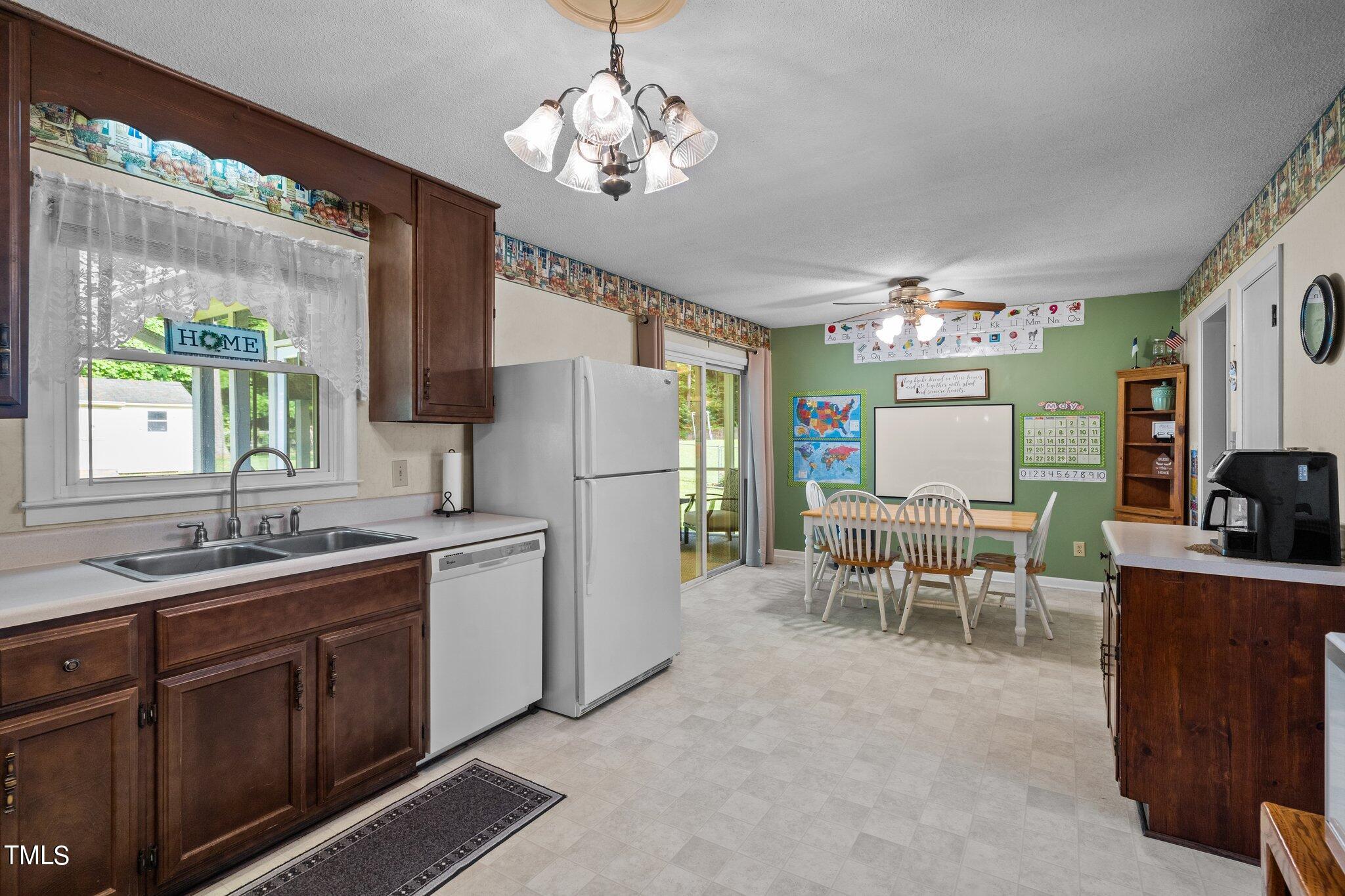 2015 Englewood Drive