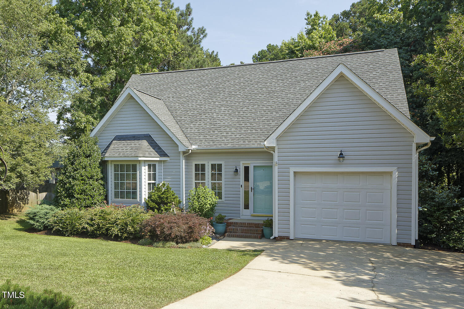 105 Stonerail Circle