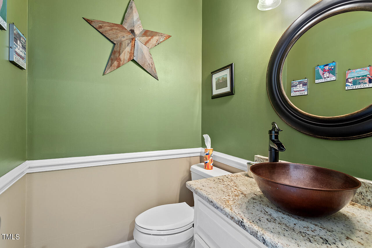 103 Thorncliff Circle