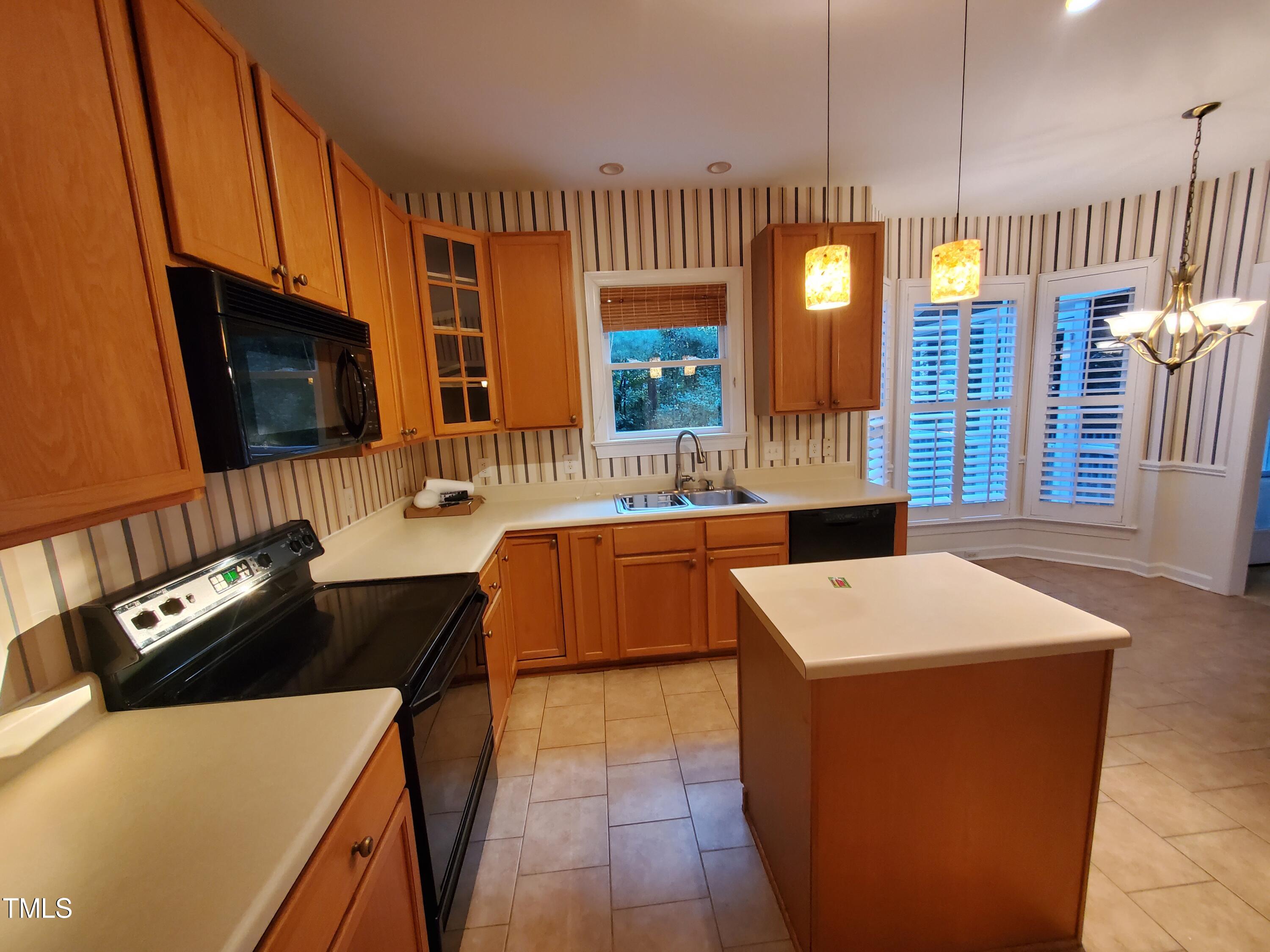 717 Linden Ridge Drive