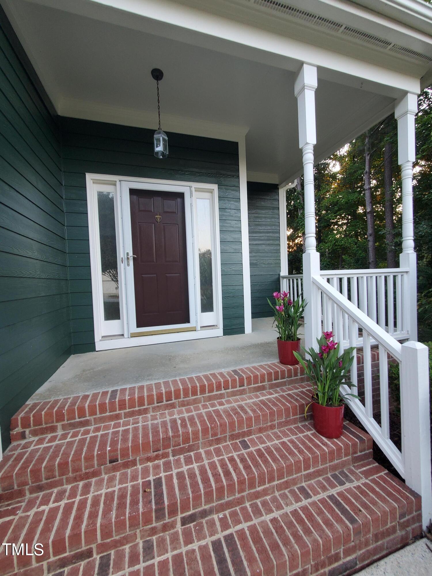 717 Linden Ridge Drive