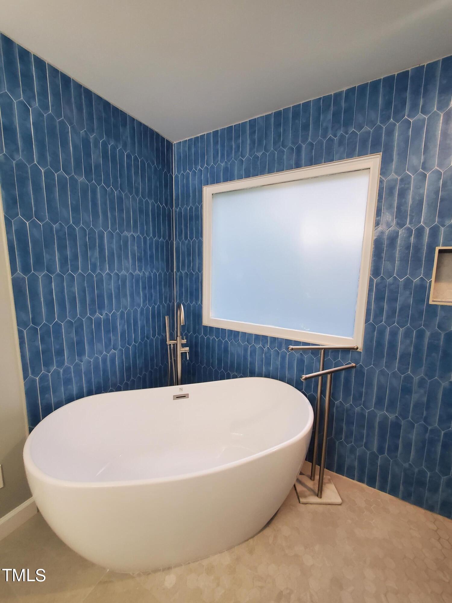 717 Linden Ridge Drive