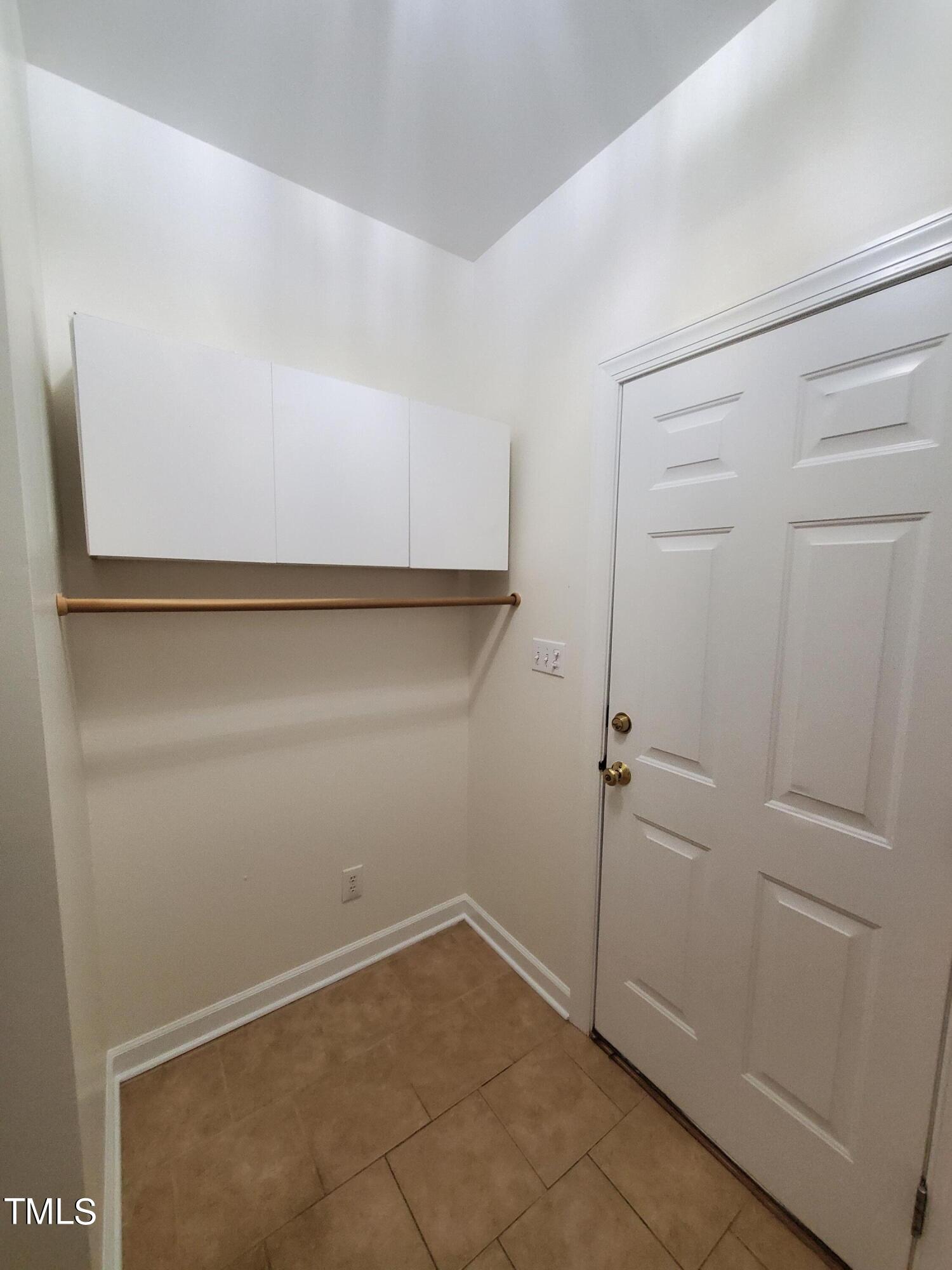 717 Linden Ridge Drive