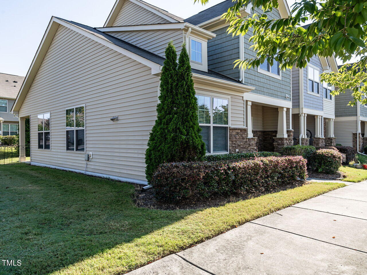 11 St Elias Drive