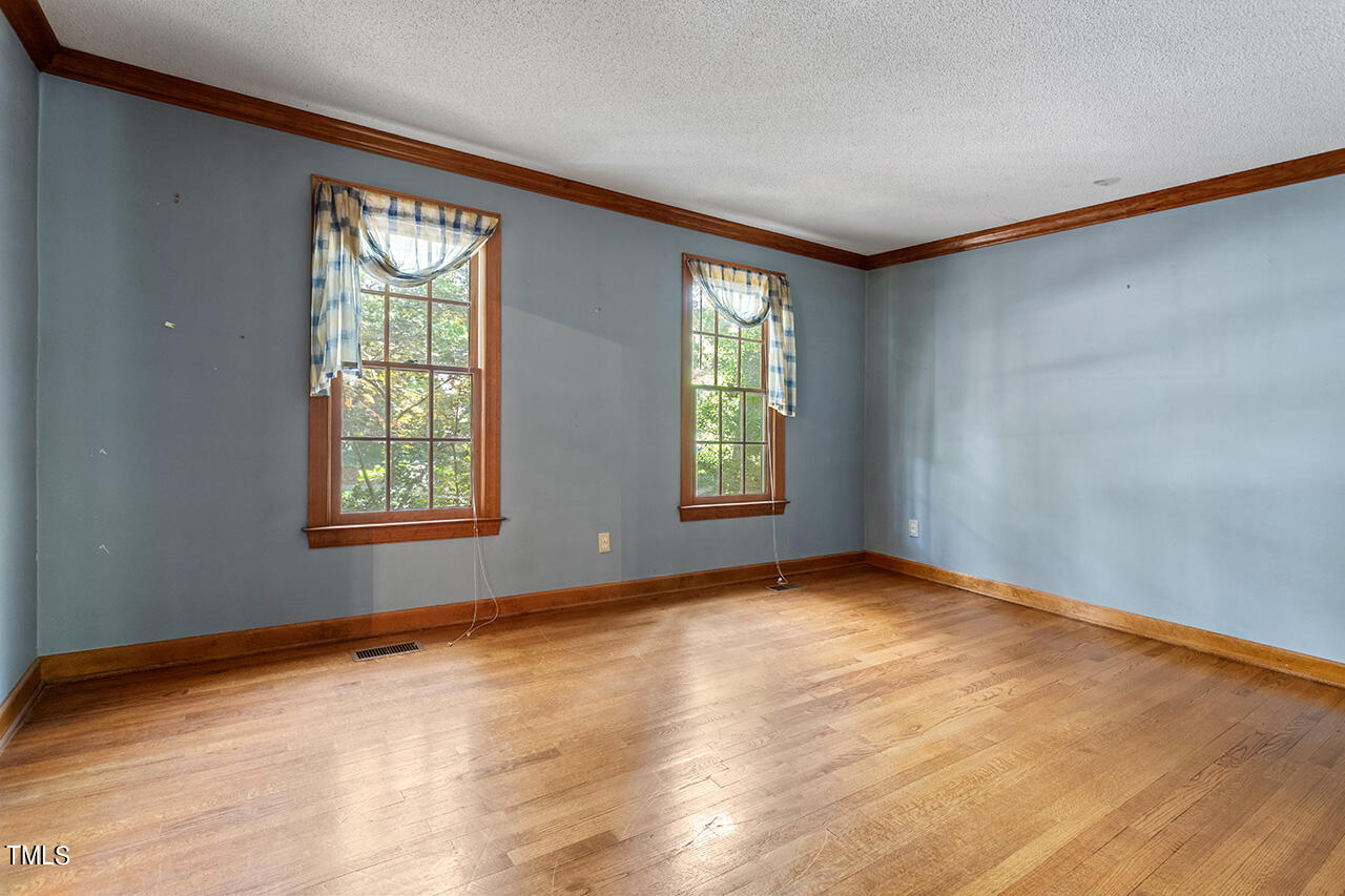 300 Greenwood Circle