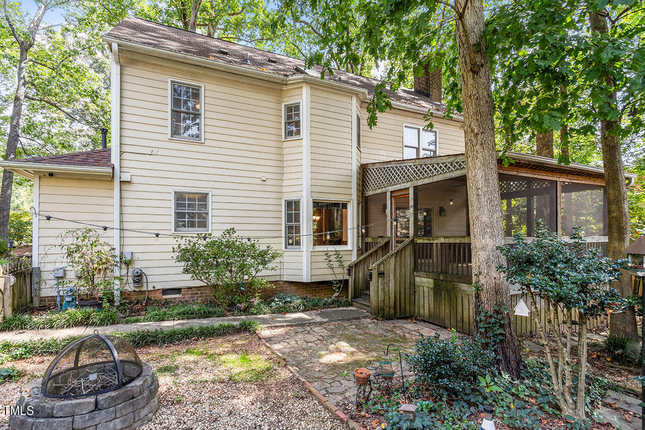 300 Greenwood Circle