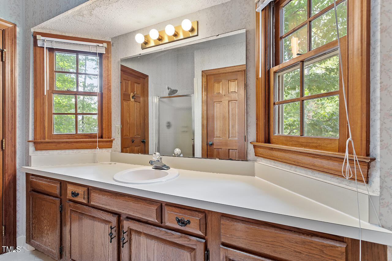 300 Greenwood Circle