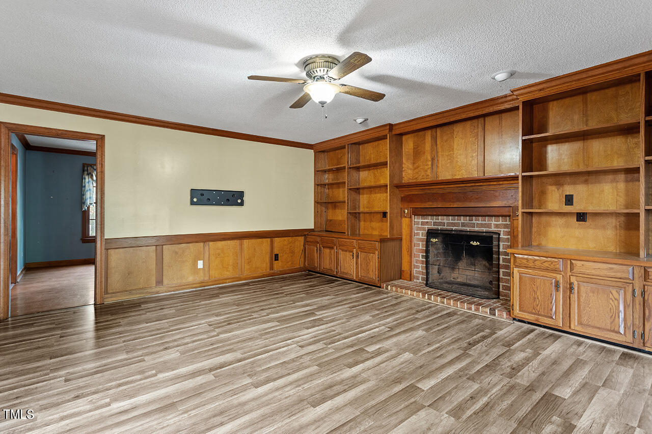 300 Greenwood Circle