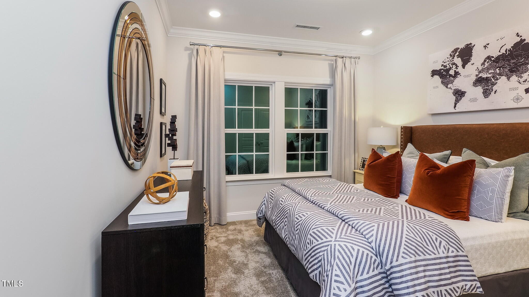 1502 Red Roses Avenue