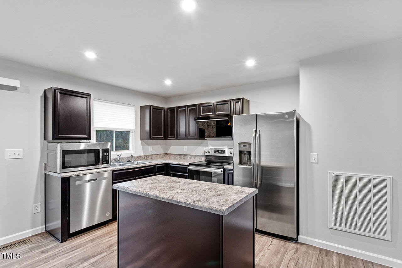 1423 Bridgewater Drive