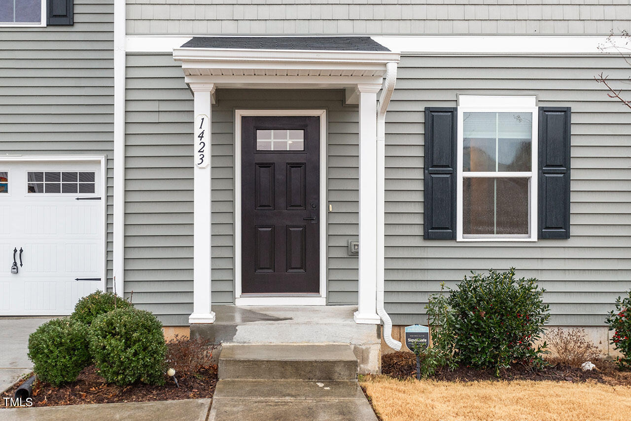 1423 Bridgewater Drive