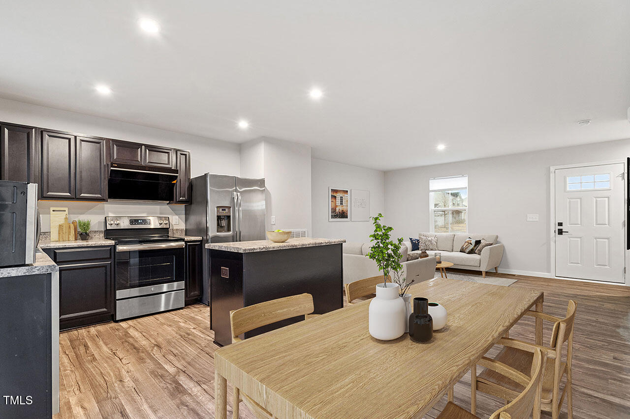 1423 Bridgewater Drive