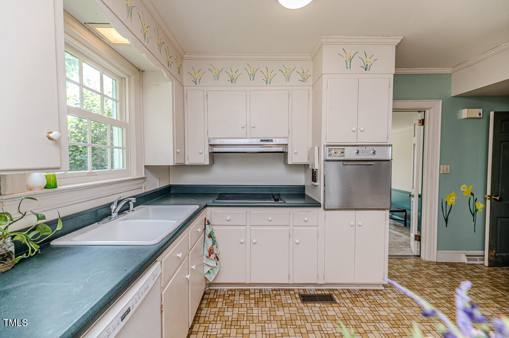 1706 Carthage Street