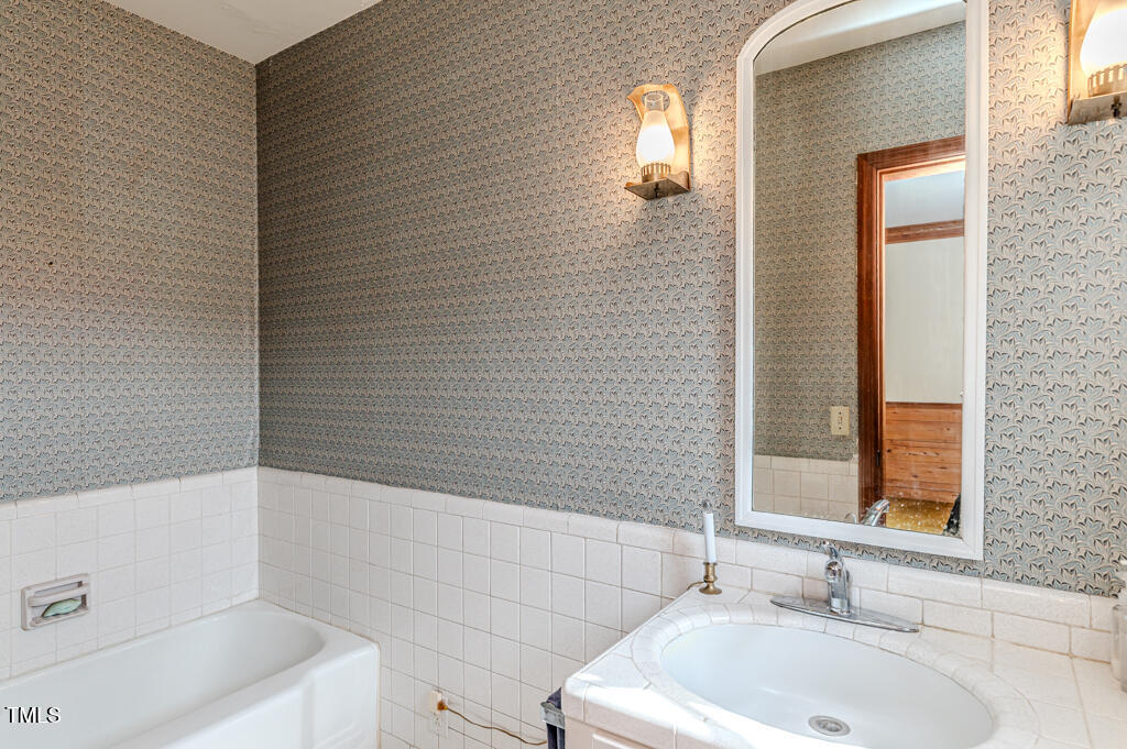 1706 Carthage Street