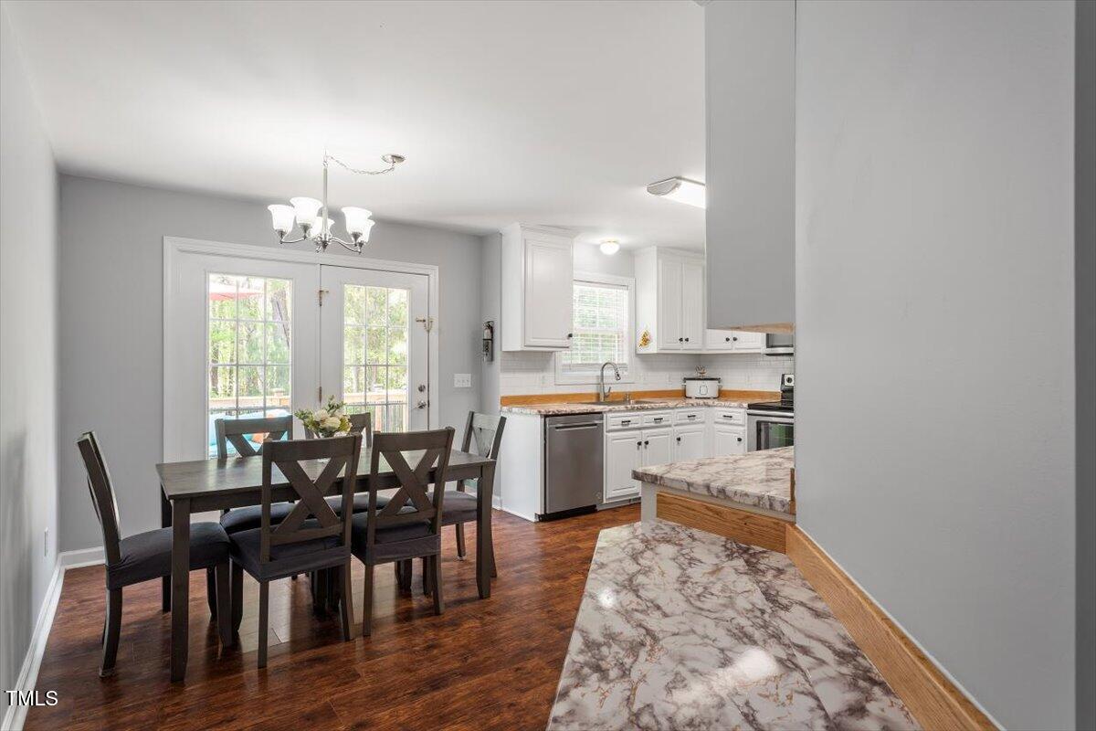 1752 Cobblestone Drive