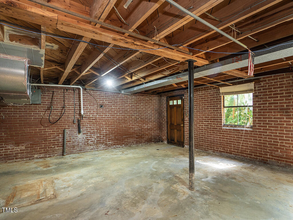 2434 Morningside Drive