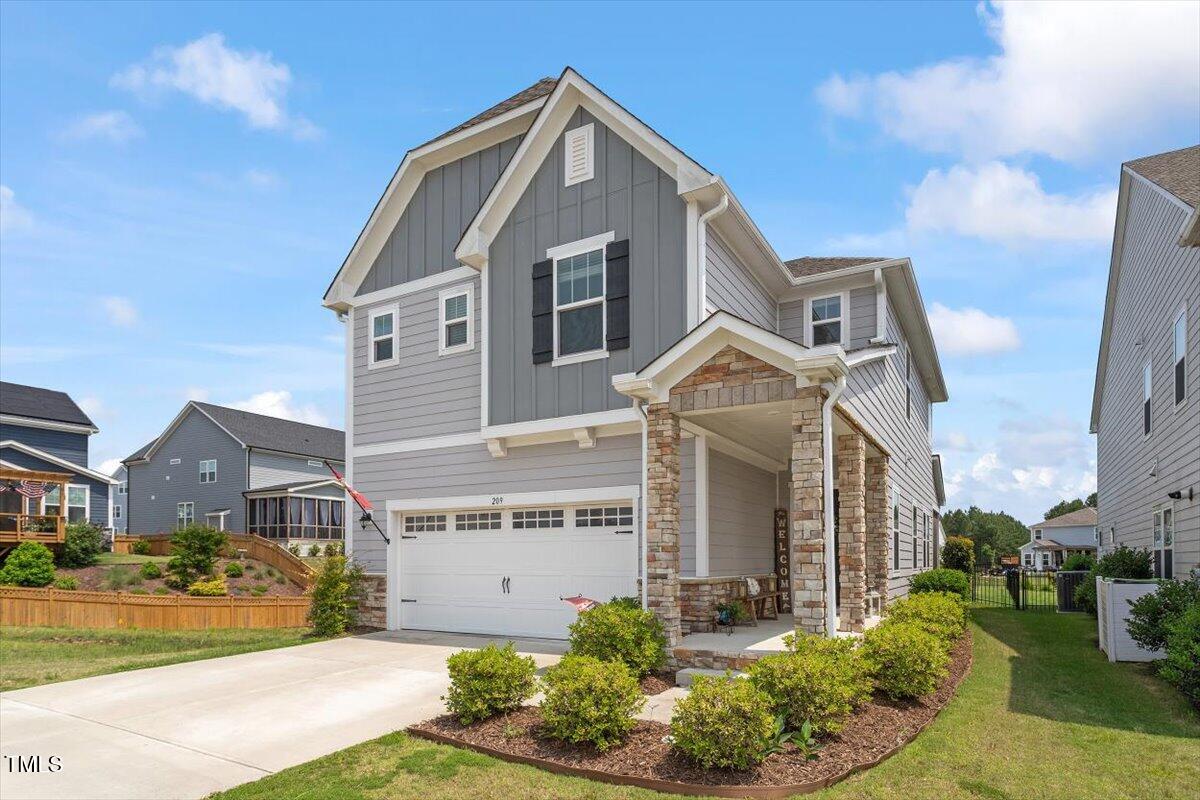 209 Sage Oak Lane
