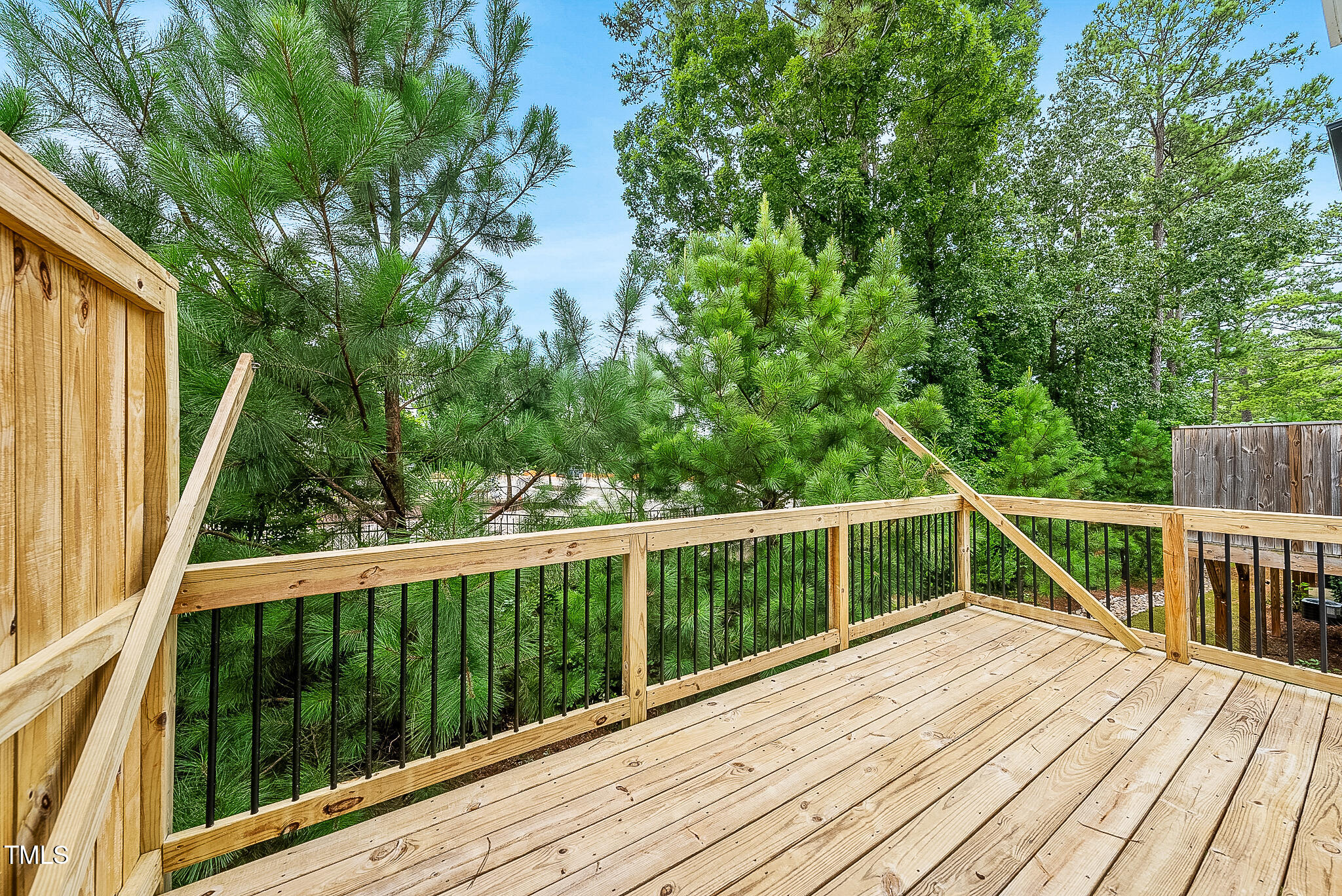 910 Waterside View Drive